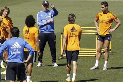 Ρεάλ Μαδρίτης: Χόρεψε στην προπόνηση ο Ρονάλντο (photos+video)