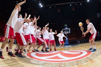 Ερυθρός Αστέρας: Πρωταθλητής Ευρώπης επί της Ρεάλ (videos)