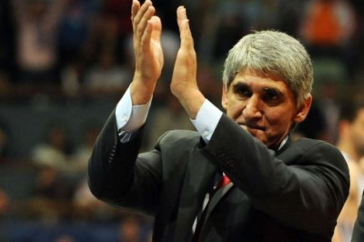 Γιαννάκης: «Απλές φήμες»