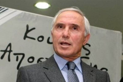 Αποστολίδης: «Να βοηθήσει Αναστασιάδη ο Σαββίδης»