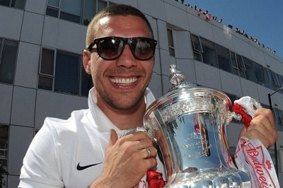 Άρσεναλ: Αποκοιμήθηκαν στην παρέλαση! (photos+videos)