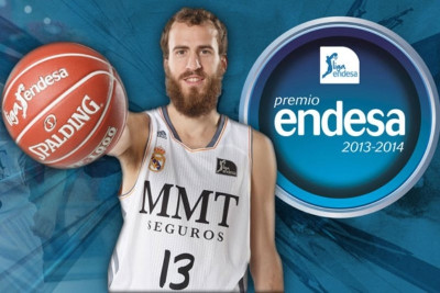 Ρεάλ Μαδρίτης: Νέο βραβείο για Σέρχιο Ροντρίγκεθ (photos+video)