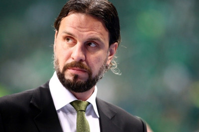 Αλβέρτης: «Θα πεθάνουμε μέσα στο γήπεδο»