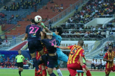 Μαλαισία: Ένατο γκολ για Φιγκερόα (photos)