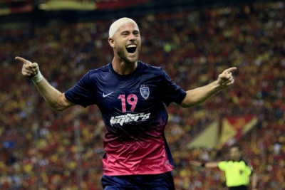 Μαλαισία: Προσκυνούν τον Φιγκερόα! (photos+videos)