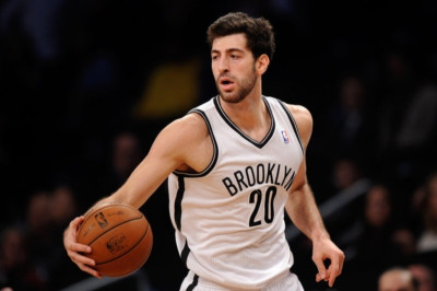 Λαμποράλ Κούτσα: Συμφωνία με Σενγκέιλα