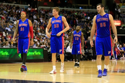 Ντιτρόιτ Πίστονς: Μένει ο Γιερέμπκο