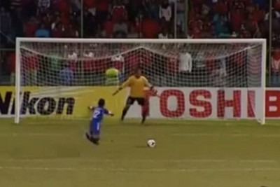 Τσάμπιονς Λιγκ Ασίας: Έπεσε αλλά έβαλε το πέναλτι (video)
