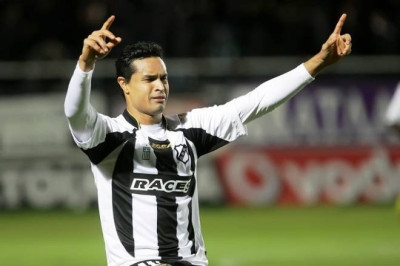 ΟΦΗ: Το σκέφτεται για Βραζιλία ο Ντουντού