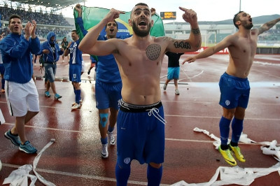 Μπακάλης: «Οι μανάβηδες και οι μπακάληδες ανέβασαν τη Νίκη»