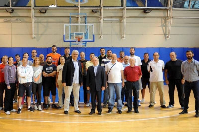 Ανδριανός: «Θα συνεχίσουν να ιδρύονται σχολές»