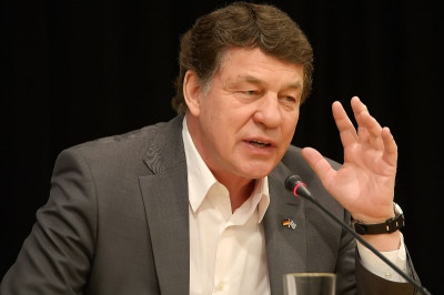 Μουντιάλ 2014: Πιστεύει στην ελληνική πρόκριση ο Ρεχάγκελ