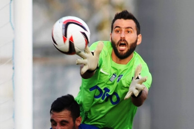 Νίκη Βόλου: Δίλημμα μεταξύ Τζιώρα και Αποστολίδη