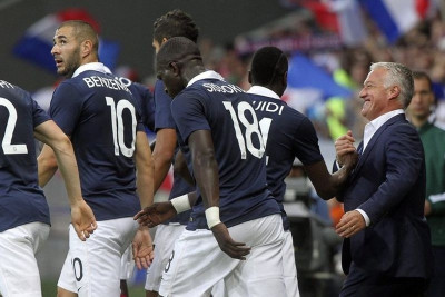 Mundial 2014: Οχτάρα η Γαλλία, ανησυχία με Ντεμπισί