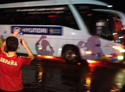 Mundial 2014: Πρωτοφανής υποδοχή των Βραζιλιάνων στους Ισπανούς (video)