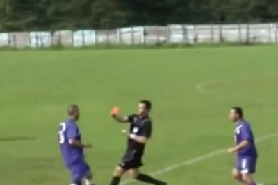 Ρουμανία: Παίκτης έσπασε τη μύτη του διαιτητή! (video)