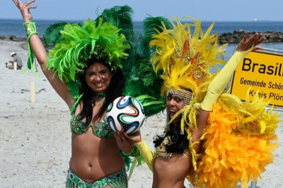 Παγκόσμιο Κύπελλο Ποδοσφαίρου 2014: Παιχνίδι εκτός… γηπέδου (photos)