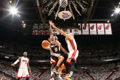 Σαν Αντόνιο Σπερς: Νέο πάρτι στο Μαϊάμι και «μυρωδιά» τίτλου (videos)