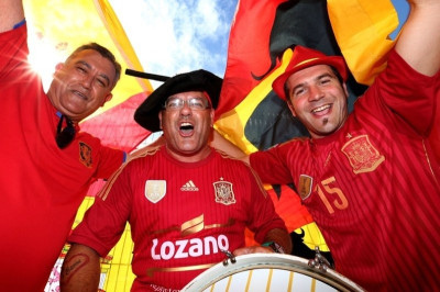 Ισπανία - Ολλανδία: Το... πάρτι των οπαδών (photos)