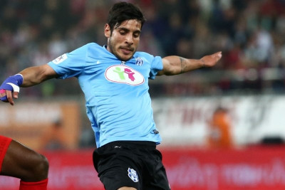 Απόλλων Σμύρνης: Επαφές με Χατζηζήση, Διαμάντη και Λουσέρο