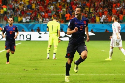 Μουντιάλ 2014: Προσγειωμένος ο Φαν Πέρσι