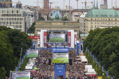 Παγκόσμιο Κύπελλο Ποδοσφαίρου 2014: Λαοθάλασσα στο Βερολίνο