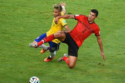 Παγκόσμιο Κύπελλο Ποδοσφαίρου 2014:Βολές Μαραντόνα κατά Βραζιλίας