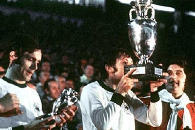 Σαν σήμερα το πέναλτι του Πανένκα (video)