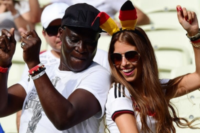 Γερμανία - Γκάνα: Η… μάχη της εξέδρας (photos)