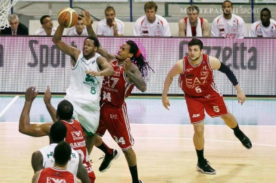 Σιένα: Ισοφάρισε την Αρμάνι