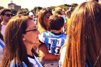 Αργεντινή - Ιράν: Το πανηγύρισαν γυναίκα και γιος Μέσι (photos)