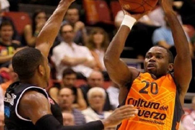 Ολυμπιακός: Ανακοίνωσε Λαφαγιέτ