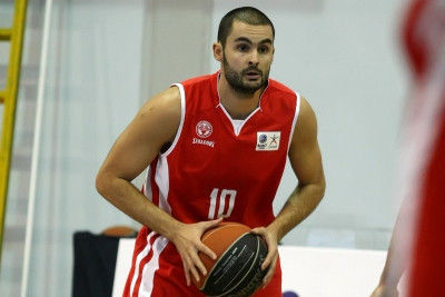 Νέα Κηφισιά: Ανανέωσε ο Μενουδάκος