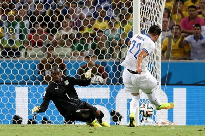 Ελλάδα - Ακτή Ελεφαντοστού: Το γκολ του Σάμαρη! (photos+video)