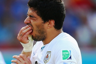 Μουντιάλ 2014: Κινδυνεύει με τιμωρία ο Λουίς Σουάρες