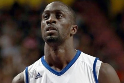 Ολυμπιακός: Δεν θα μείνει ο Μενσά-Μπονσού