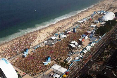 Παγκόσμιο Κύπελλο Ποδοσφαίρου – Φάση των 16: Πλημμύρισε κόσμο η Κοπακαμπάνα