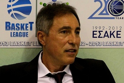 Αλεξανδρής: «Αυτοί τιμούν τα παντελόνια που φορούν»