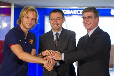 Μπαρτσελόνα: Η παρουσίαση του Ράκιτιτς (photos+videos)