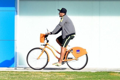 Παγκόσμιο Κύπελλο Ποδοσφαίρου – Προημιτελικά: Με το ποδήλατο στην προπόνηση (photos)