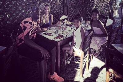 Κόμπι Μπράιαντ: Selfie σε Ακρόπολη και Παναθηναϊκό Στάδιο! (photo)