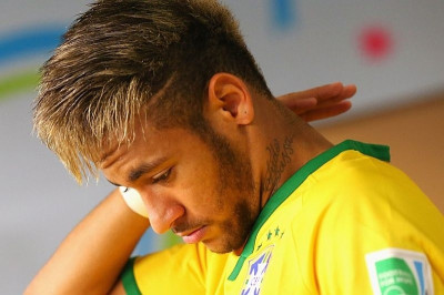 Παγκόσμιο Κύπελλο Ποδοσφαίρου 2014 – Προημιτελικοί: Θέμα με τον τίτλο της Ole για Νεϊμάρ