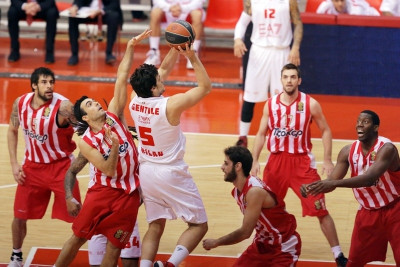 Αρμάνι Μιλάνο: Κρατάει Τζεντίλε και Μέλι