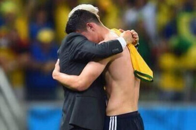 Παγκόσμιο Κύπελλο Ποδοσφαίρου - Προημιτελικοί: Συγκινήθηκε ο Πέκερμαν (video)