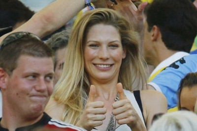 Παγκόσμιο Κύπελλο Ποδοσφαίρου - Προημιτελικοί: Σαγήνεψε η κυρία Σβαϊνστάιγκερ (photos)