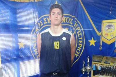 Περιστέρι: «Μπαμ» με Φωτόπουλο