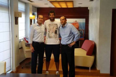 Ολυμπιακός: Ανακοινώθηκε η ανανέωση του Πρίντεζη