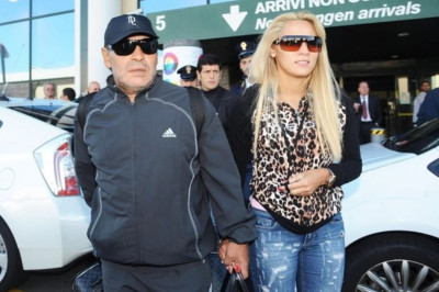 Παγκόσμιο Κύπελλο Ποδοσφαίρου – Ημιτελικοί: Στο Ντουμπάι για κατάθεση ο Μαραντόνα (photos)