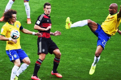 Παγκόσμιο Κύπελλο Ποδοσφαίρου 2014 – Ημιτελικοί: Πρώτος σκόρερ στην ιστορία του Μουντιάλ ο Κλόζε!