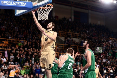 Πανελευσινιακός: Ανακοίνωσε Τσακαλέρη